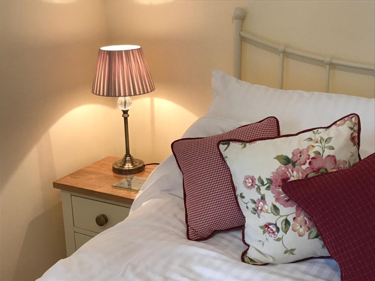 多切斯特Crowthorne, Bookham Court别墅 外观 照片